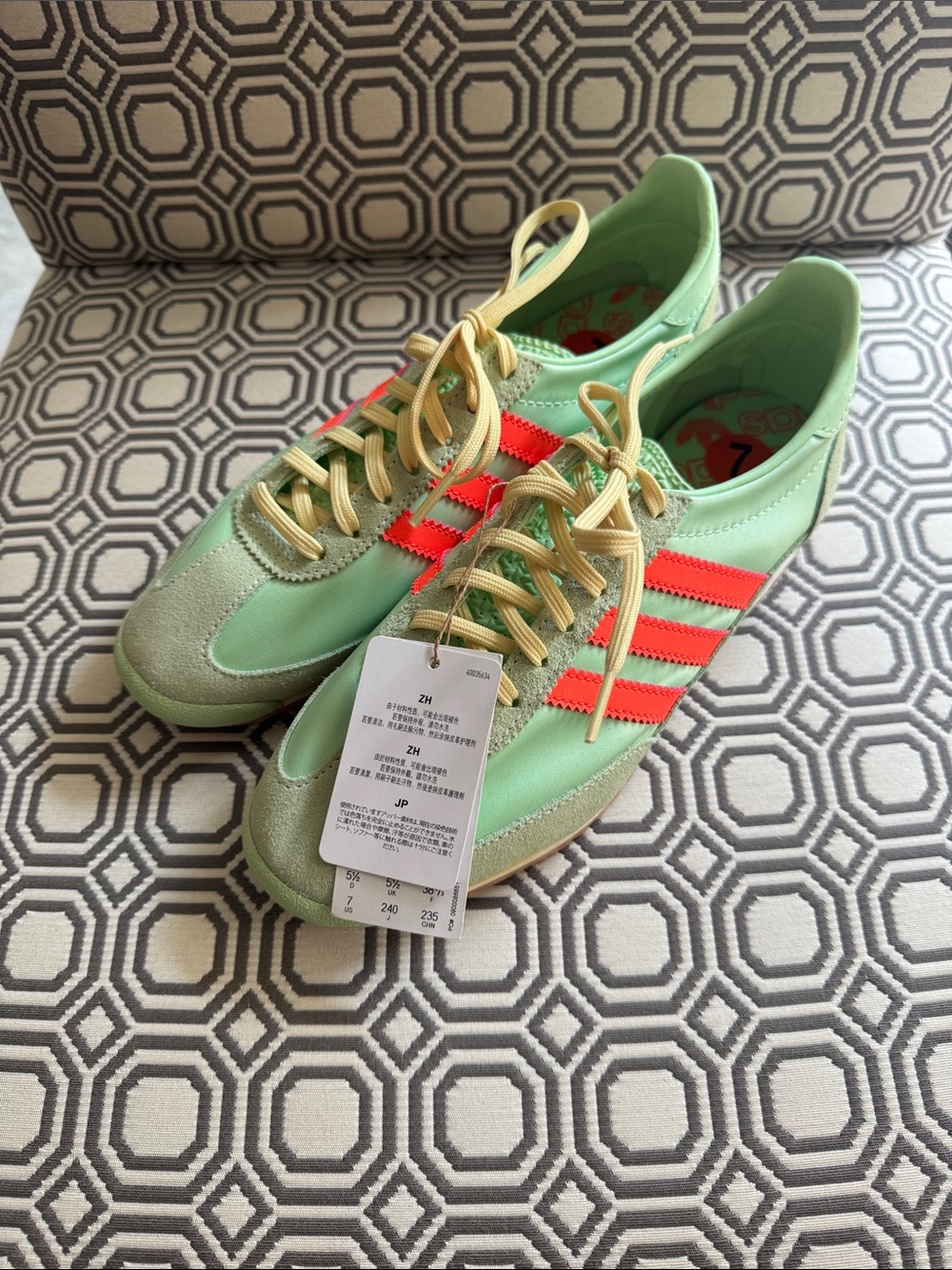adidas Women's Mint Green and orange SL 72 sneakers. Brand new! 7 US / 38 2/3 EU